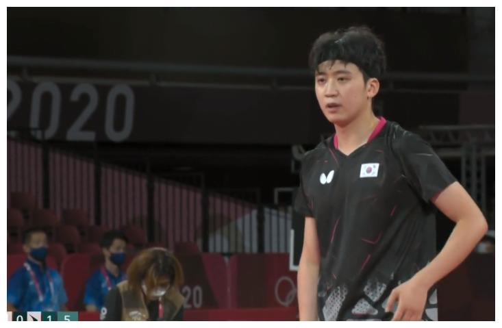 第一盘,韩国的李相秀/郑荣植vs日本的水谷隼/丹羽孝希!