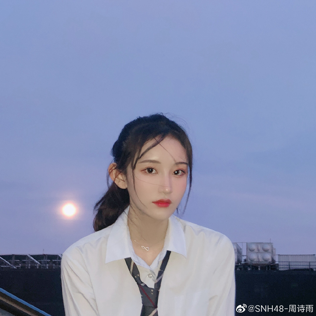 美少女snh48-周诗雨迷人可爱写真美照好看啊