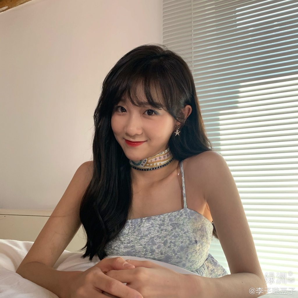 美女歌手李子璇迷人可爱写真美照好看啊
