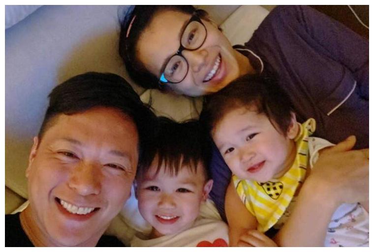 胡杏儿年轻照片,胡杏儿年轻照片大全图片