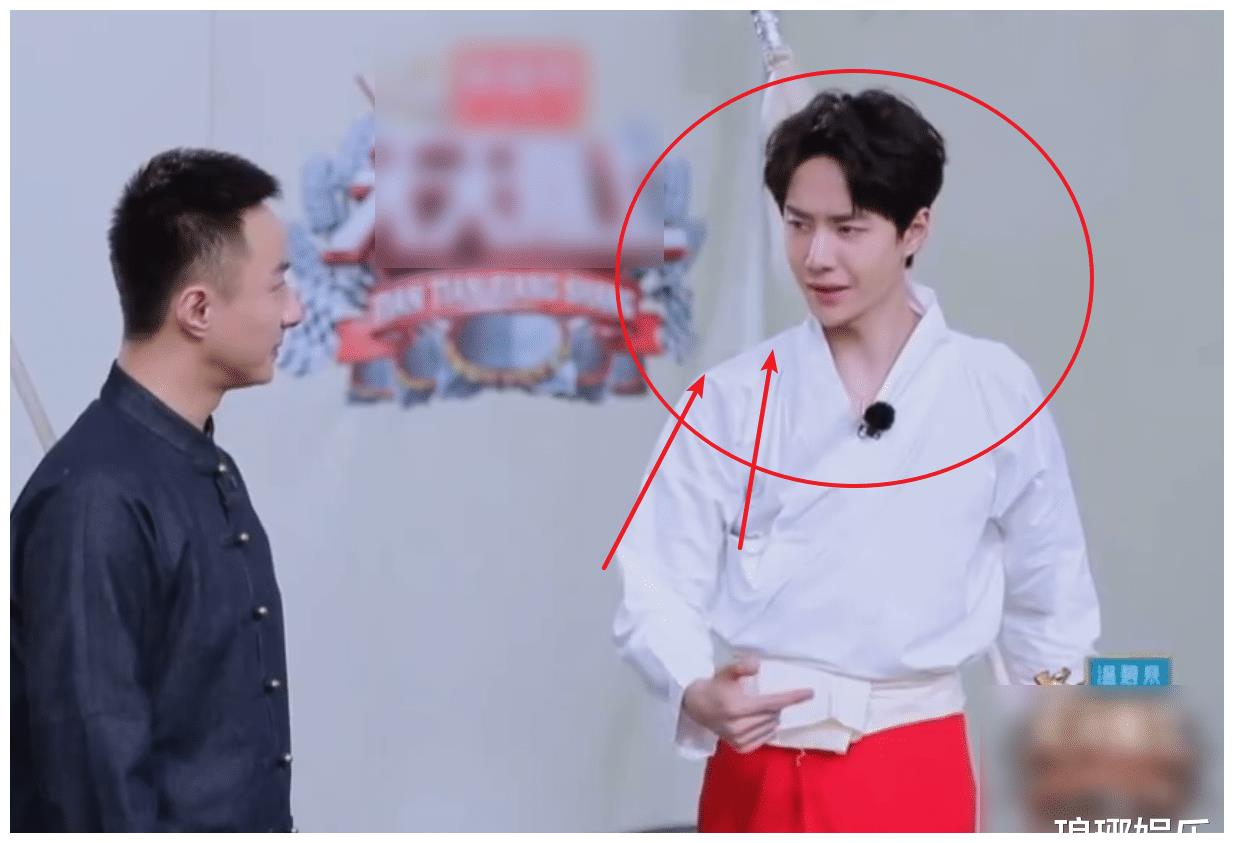 《天天向上》全员变装,林允乔欣比美,王一博京剧扮相堪比美人!