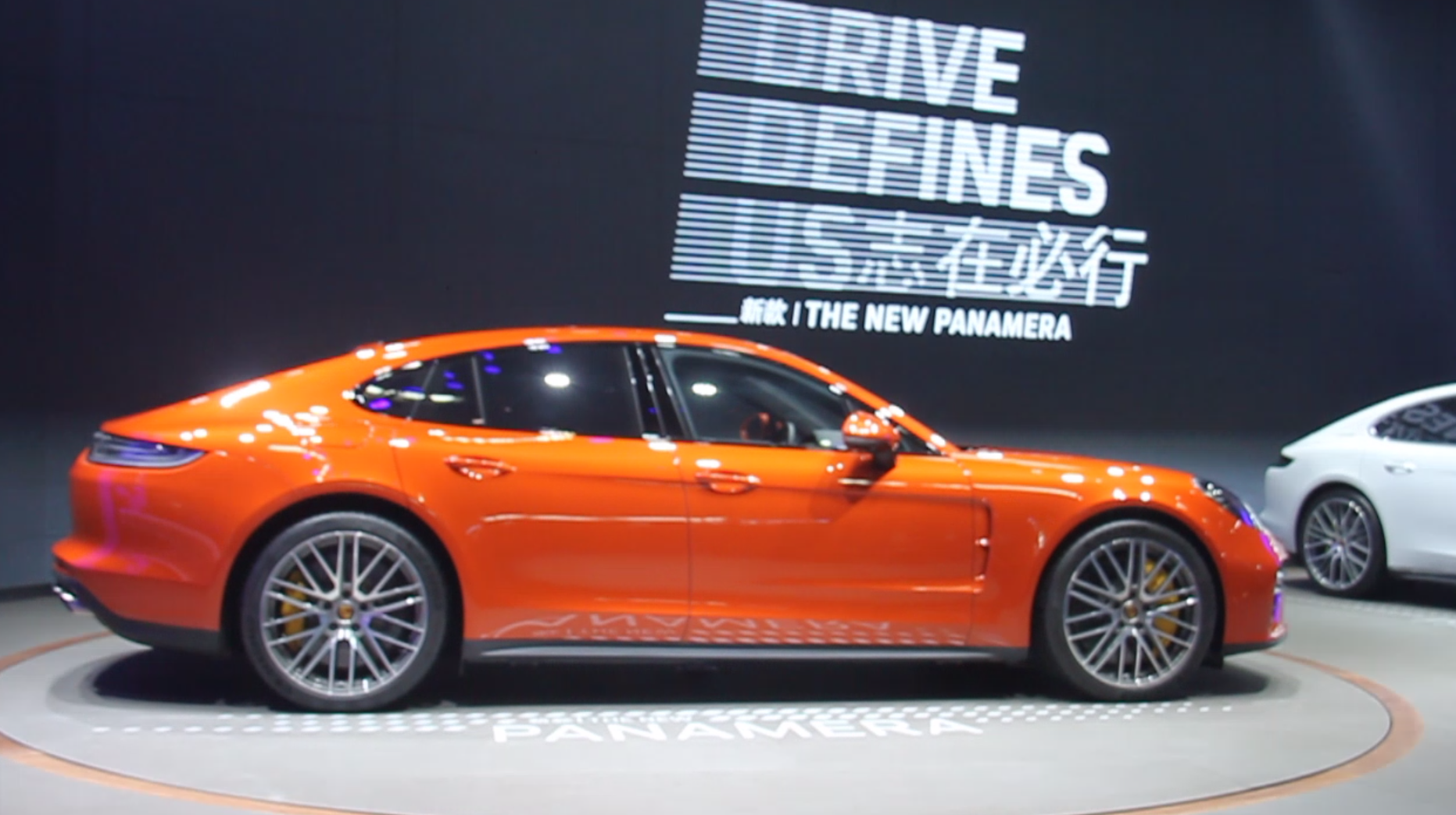 新款 Panamera 实车首秀北京车展 呈现保时捷式豪华轿车魅力