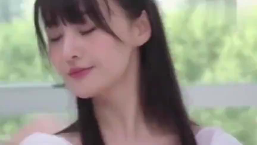 郑爽学芭蕾舞,穿仙女裙跳《爱的华尔兹》,优雅气质全程在线