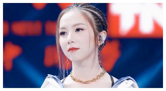 邓紫棋结婚了吗?男友mark立马否认,恋情稳定后没有修成正果