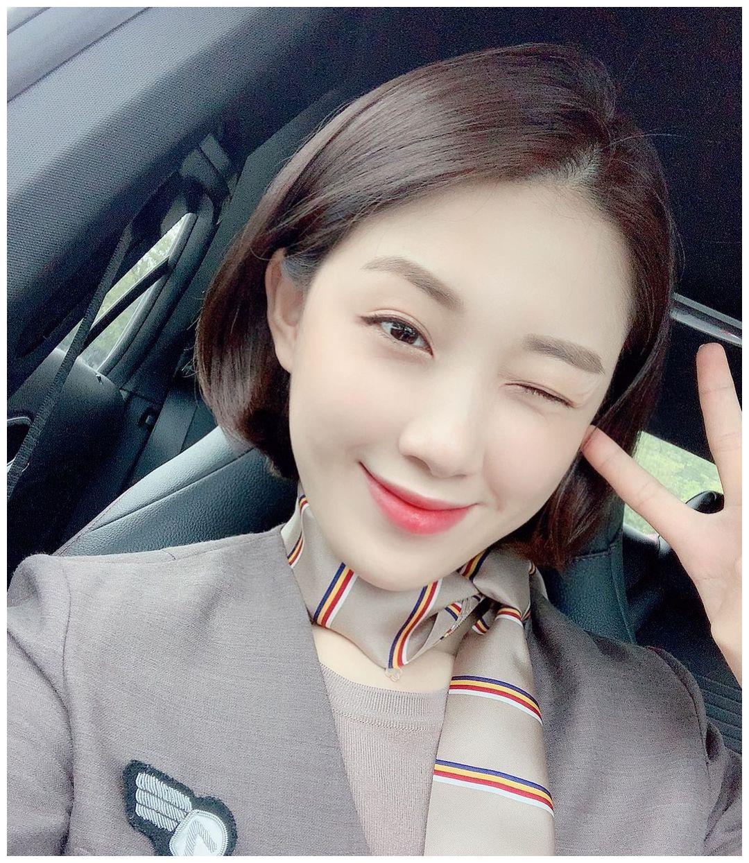 美女图片,韩国空姐拥有事业和爱情,笑容满面颜值超高