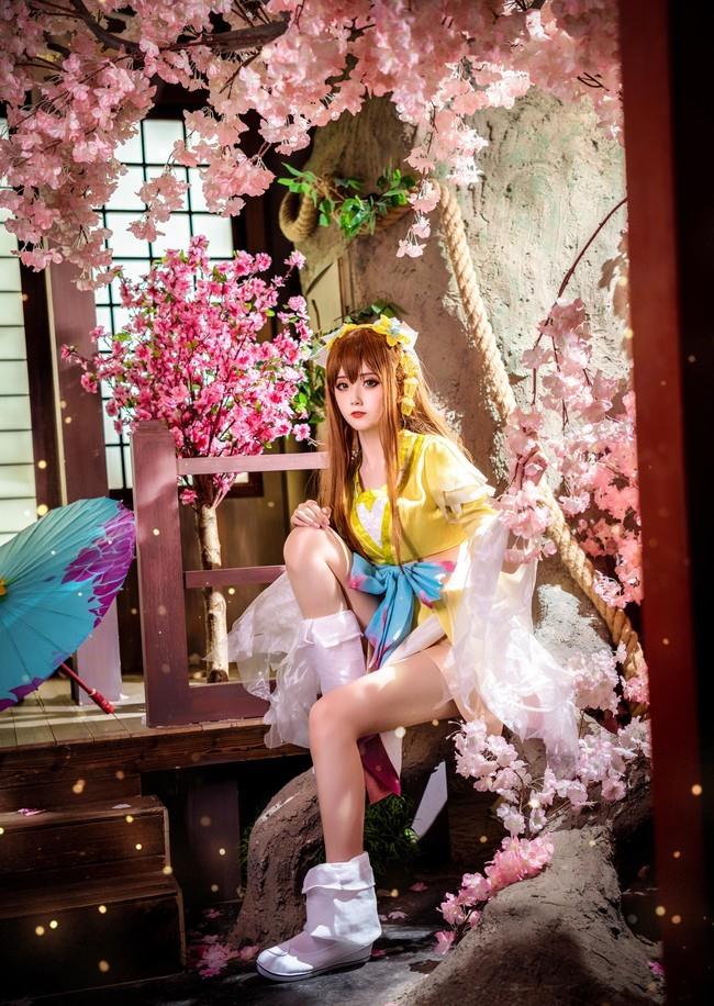 娜可露露晚萤cos,瑶cos遇见神鹿 《王者荣耀》娜可露露晚萤cosplay,水友:又从原画出来