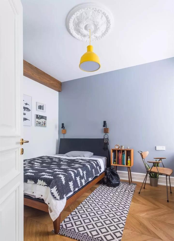 如何装饰卧室白墙 dfb4-kakmcxc8675241.jpg