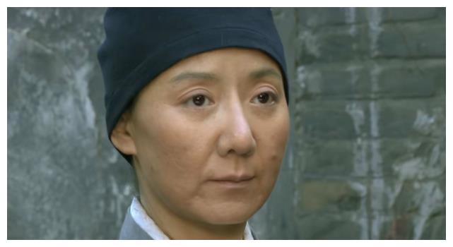 甄嬛传静白屡次陷害甄嬛当甄嬛回宫后为何没有立刻处置她