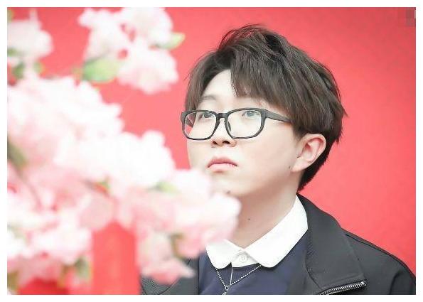 为什么戴眼镜框,为什么戴眼镜框会头晕