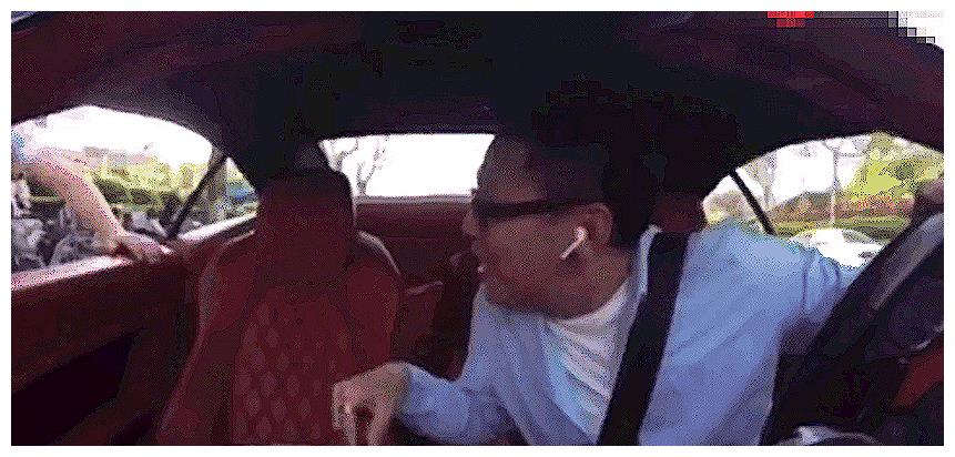 开法拉利跑滴滴,车主4天被人投诉8次,这年头有钱人也不好当