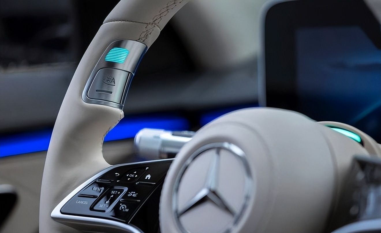 全球首个!英国将推出高速公路新规:司机在自动驾驶时可以看电影休闲区蓝鸢梦想 - Www.slyday.coM 全球首个!英国将推出高速公路新规:司机在自动驾驶时可以看电影休闲区蓝鸢梦想 - Www.slyday.coM