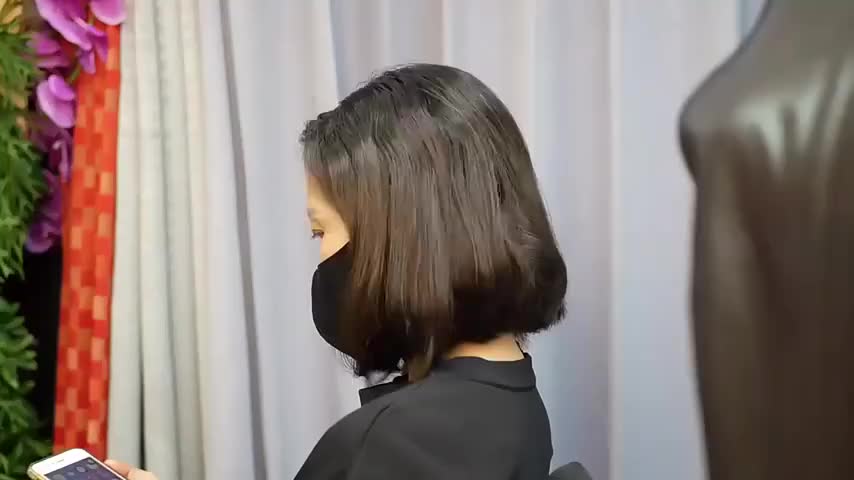 发型合集：42岁女性嫌“波波头”太热，到理发店干脆剪超短
