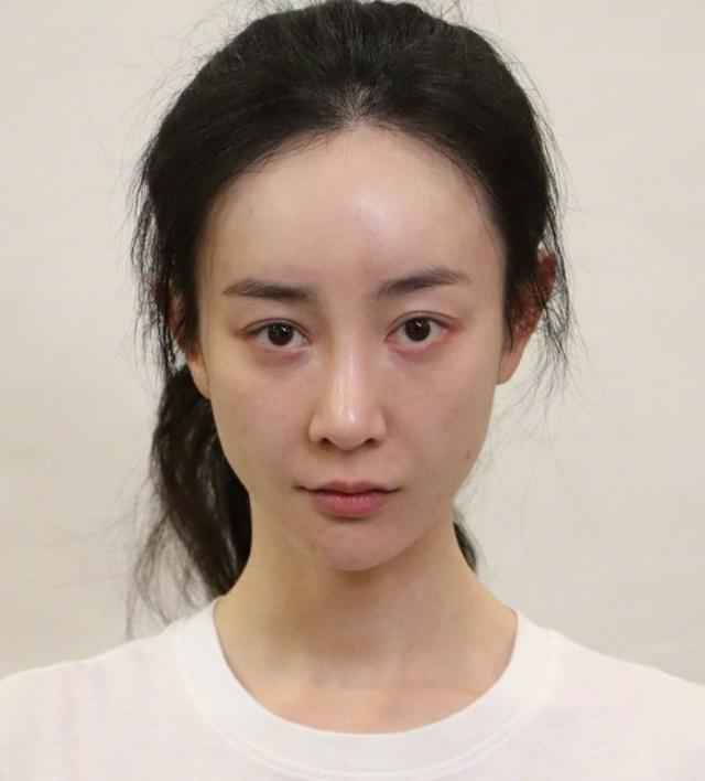 张檬发素颜照回应整容被网友扒出不堪过往:这不是当小三的理由