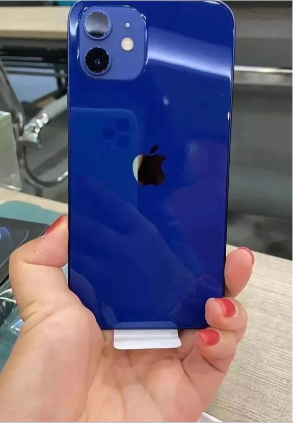 iphone 12蓝色,iphone 13白色 iphone12蓝色版本有多丑网友拆箱后纷纷表示要退单