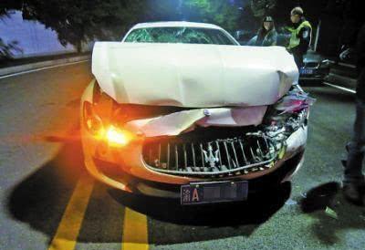 老司机开车为什么不剐蹭 e570-iyaiihm7551698.jpg