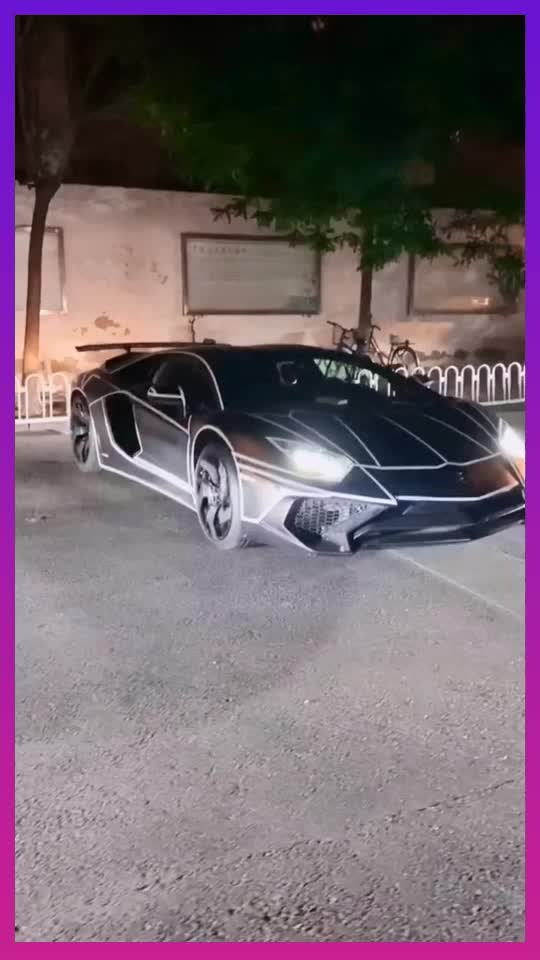 原来这叫新款兰博基尼黑蜘蛛，气场比布加迪还帅呀！