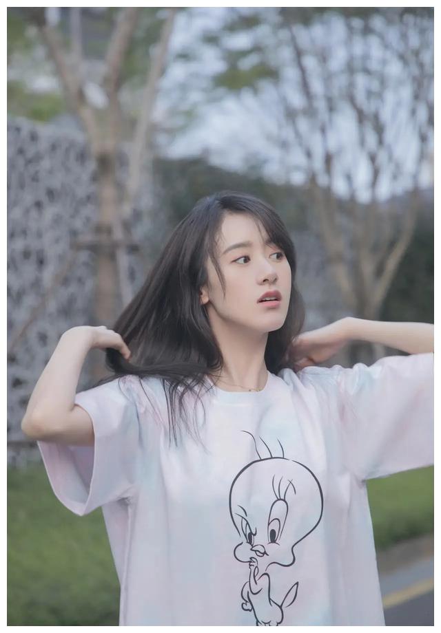 美女演员袁冰妍美丽的22张照片气质出众戏里戏外都好美