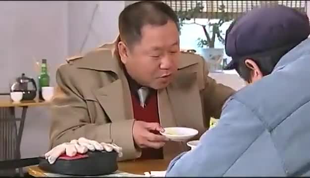 一碗12元的白菜炖豆腐被赵本山和范伟这么一吃直接看饿了