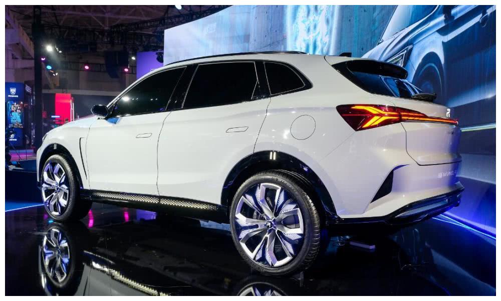 换Logo后的首款电动SUV，荣威MARVEL-R的设计有点东西！