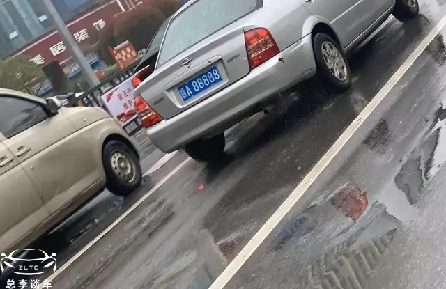 万元海马挂88888上路,这牌一直在宝马上,如今怎么变海马了?