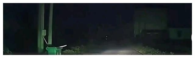 江苏南通:爷爷一晚的守候,让孙女泪目……休闲区蓝鸢梦想 - Www.slyday.coM 江苏南通:爷爷一晚的守候,让孙女泪目……休闲区蓝鸢梦想 - Www.slyday.coM