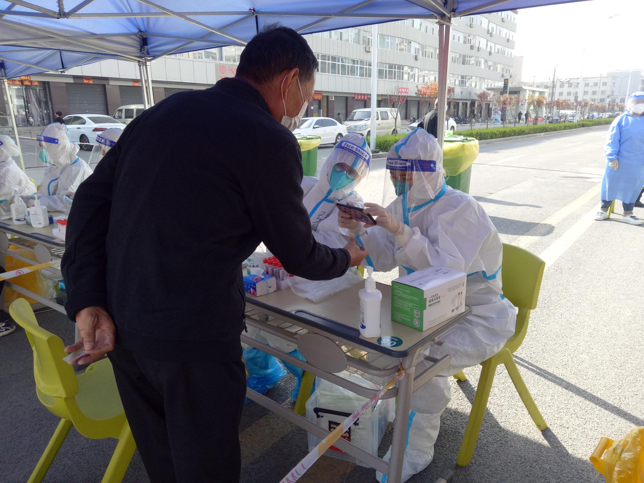 首页>疫情专栏>内容>杏花岭分局杨家峪派出所辅警张悦也被封控在了