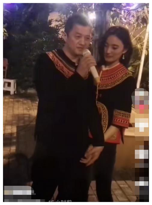 李亚鹏新恋情曝光？深夜牵手彝族姑娘公开表白，女方身份来头不小