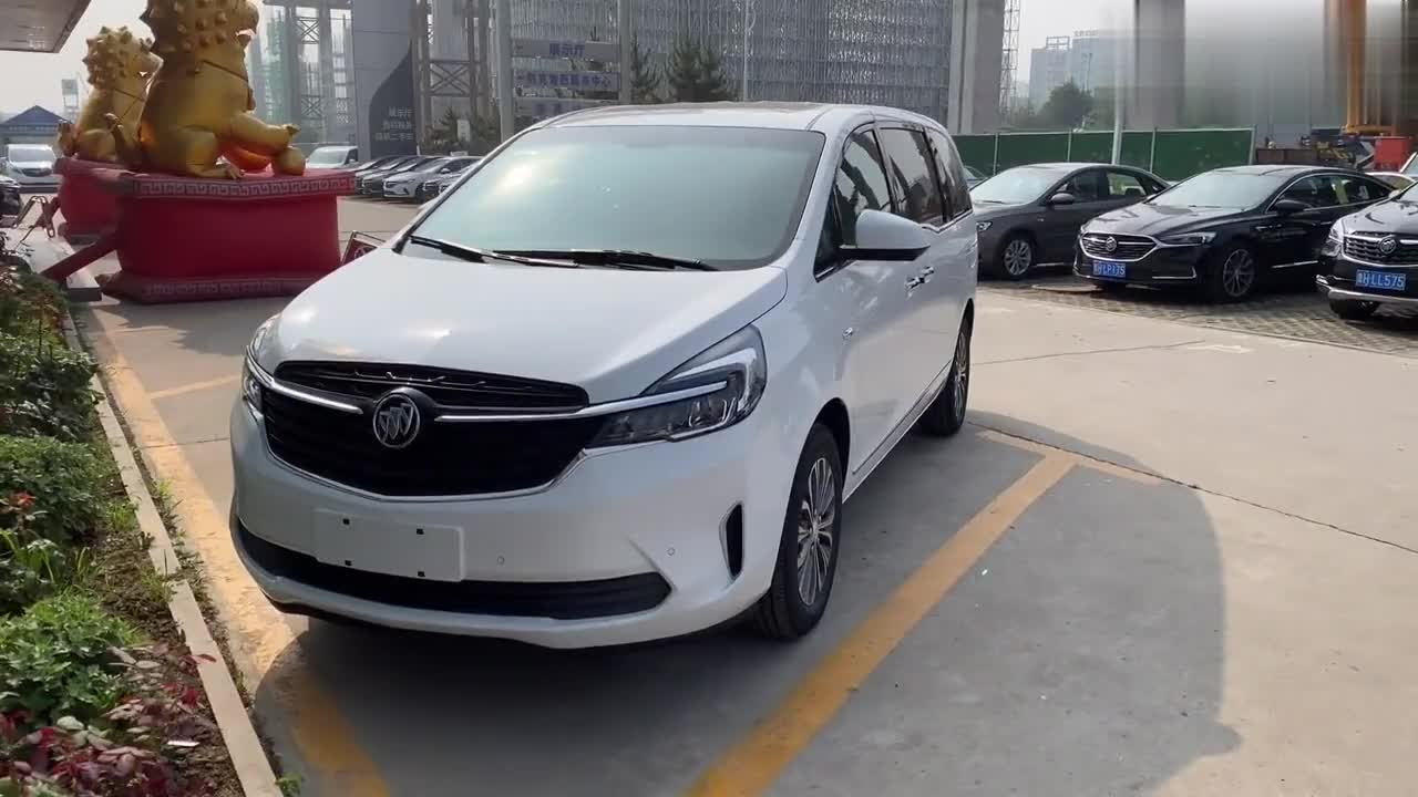 别克GL8陆上公务舱尊贵型实拍 ,家用商务两不误