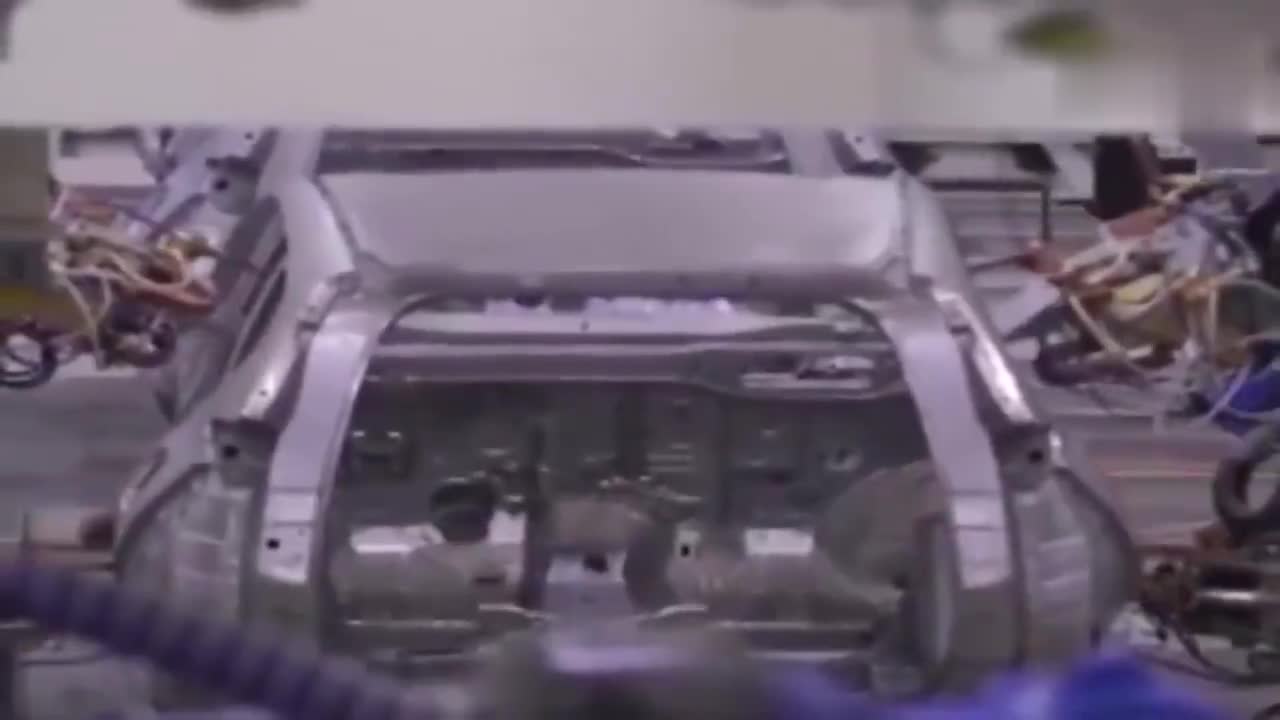 新款本田CRV终于挺直腰杆！1.5带T仅17万起售，你会买吗