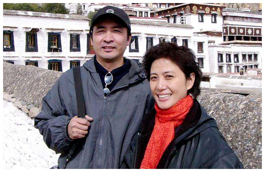 吴玉华的第二任丈夫是著名画家莫大风,他们是经人介绍相识的,交往了一
