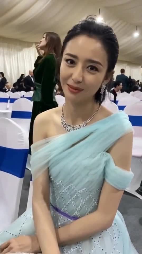佟丽娅好漂亮