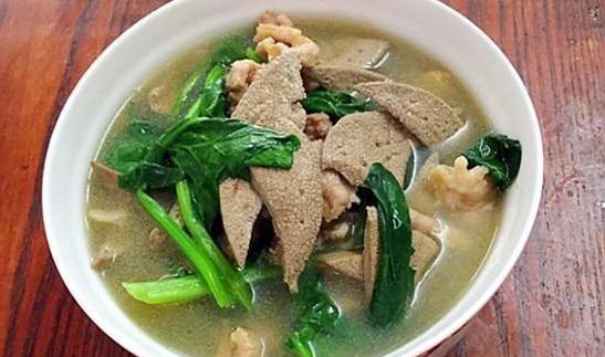 菠菜猪肝瘦肉汤