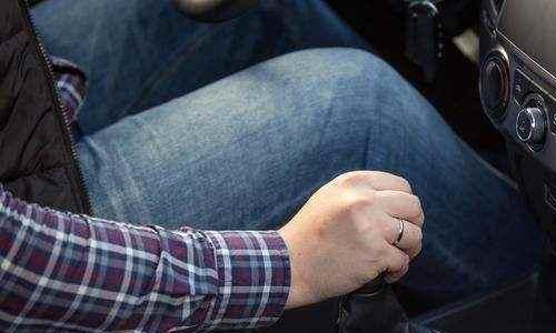 损伤汽车引擎的五个习惯，修车师傅都忍不住要训斥了