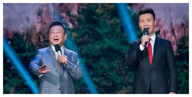 蒋大为因国籍被抵制,当众向他下跪的刘和刚,才是“人生赢家”?