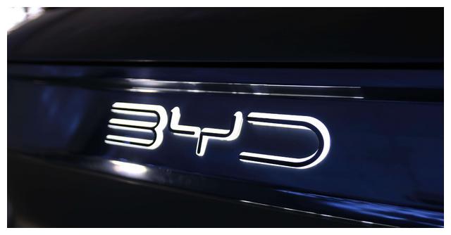 奔驰丰田抢着“成亲”的比亚迪，国人为何一直看不上？