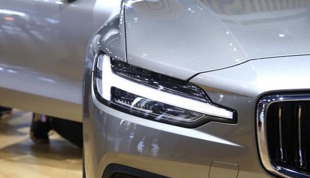 奥迪a4l多少匹马力啊 76b6-ixeeirz2412296.jpg