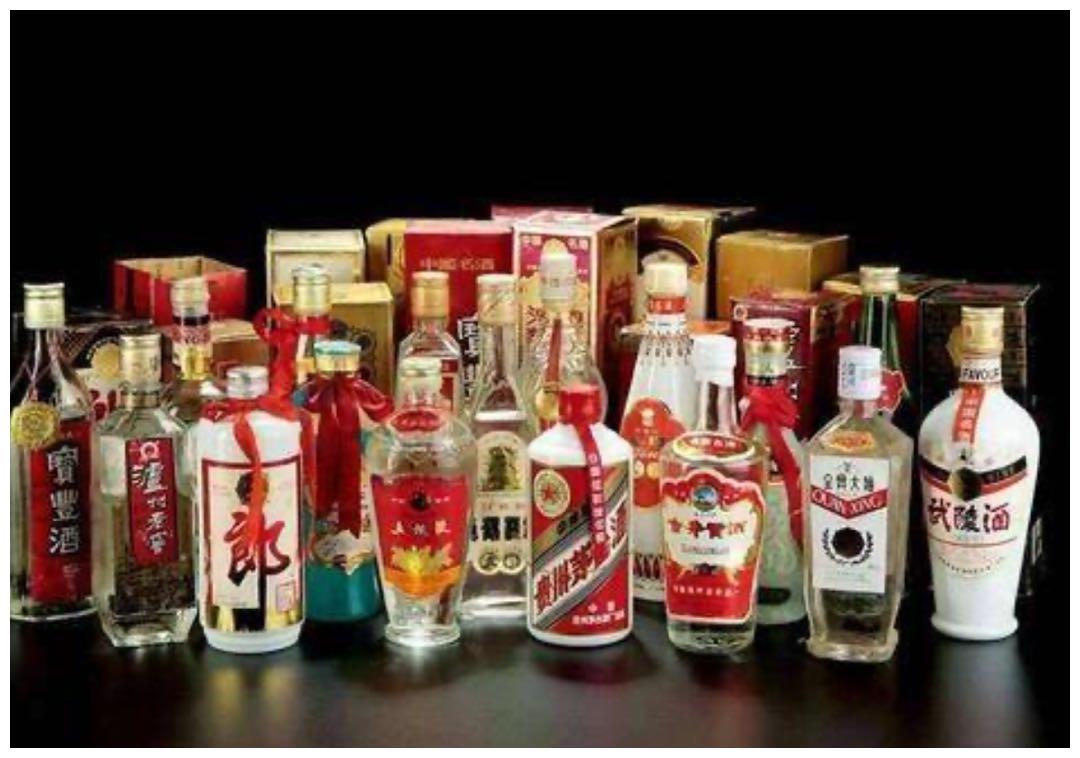 中国好喝的白酒排名:汾酒垫底,泸州老窖第三,第一实至