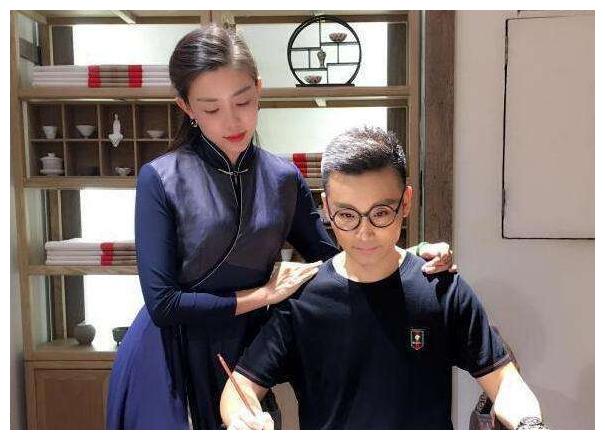 蒋大为因国籍被抵制,当众向他下跪的刘和刚,才是“人生赢家”?