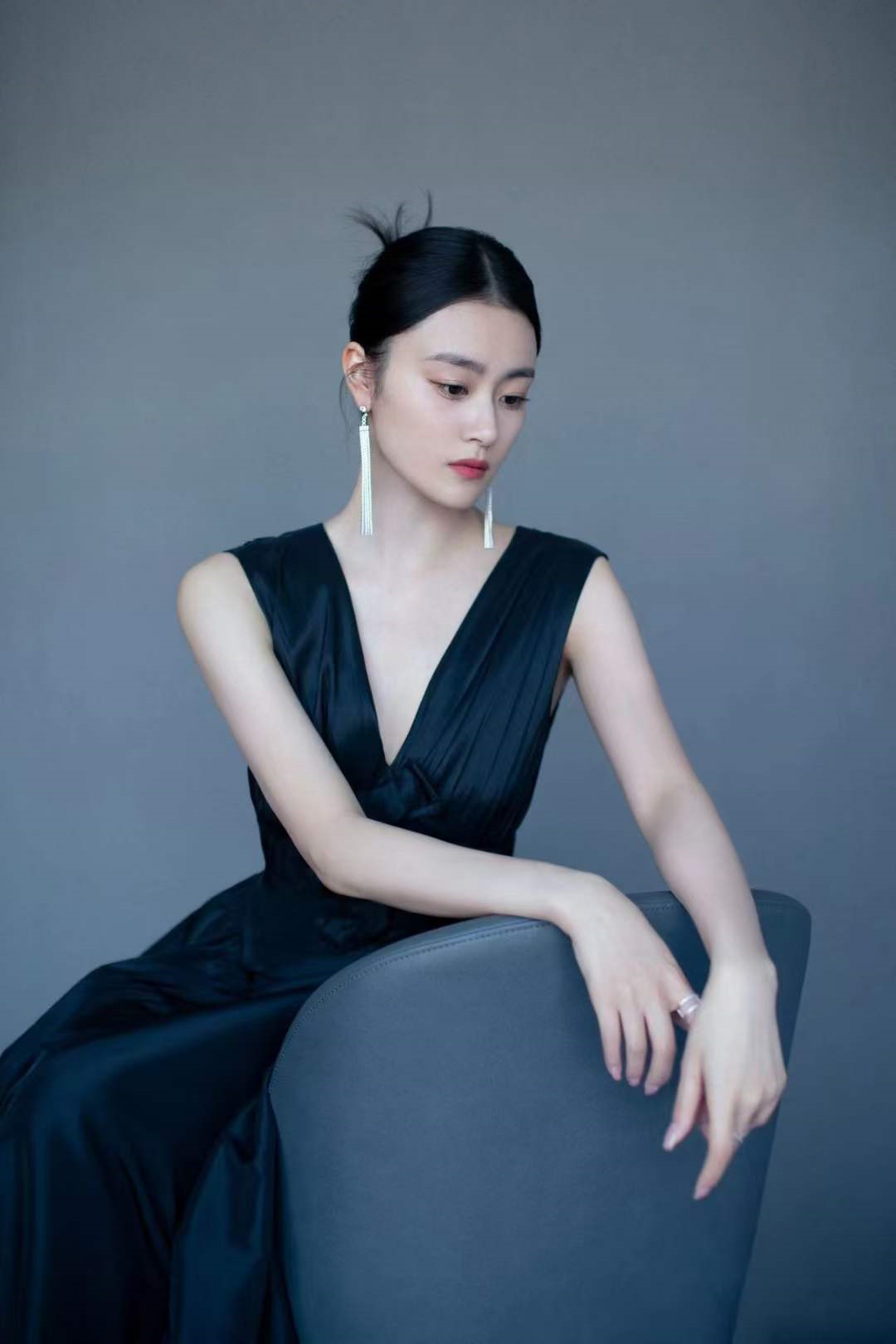 梁颂晴获第三届中国网络电影周年度盛典年度女演员荣誉
