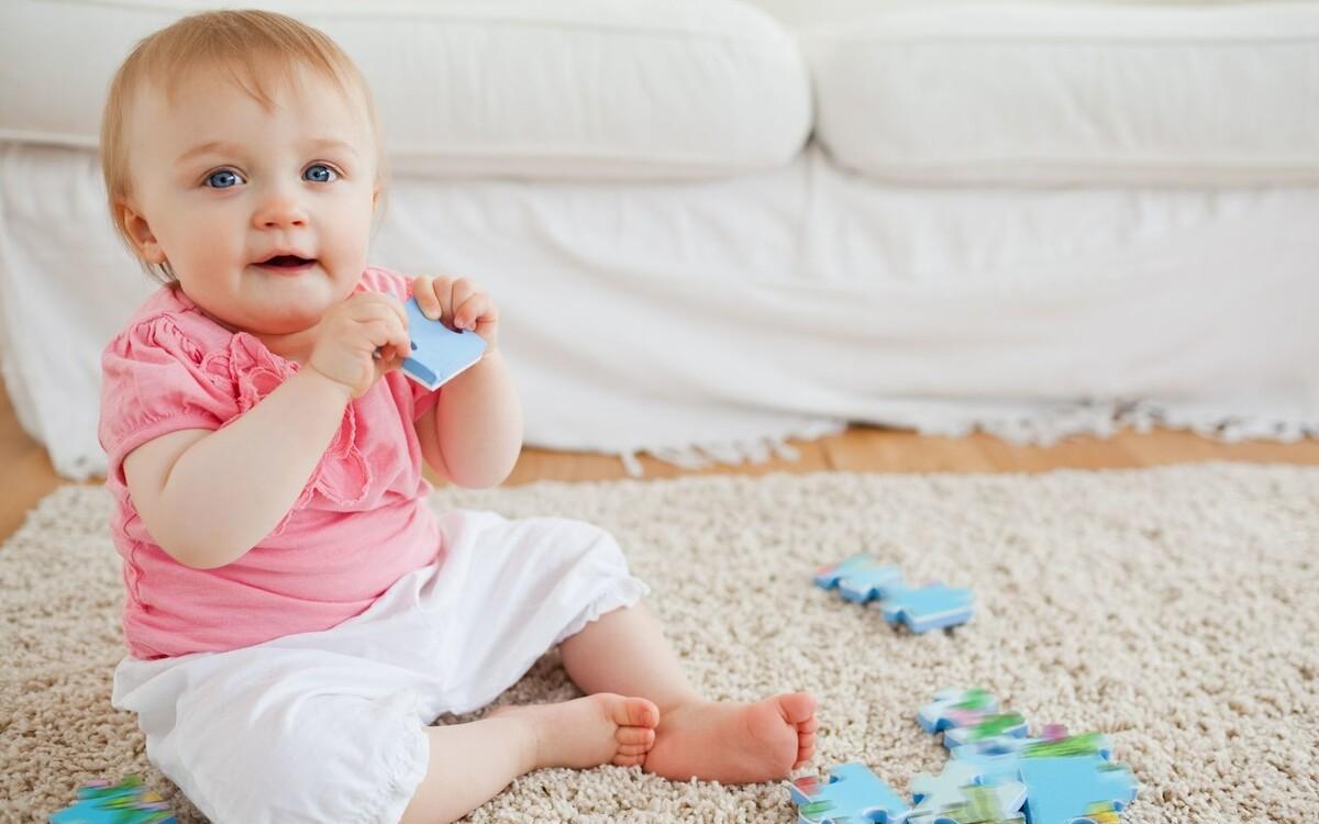 婴儿几个月不吐舌头 55cf-izeysaz9951511.jpg