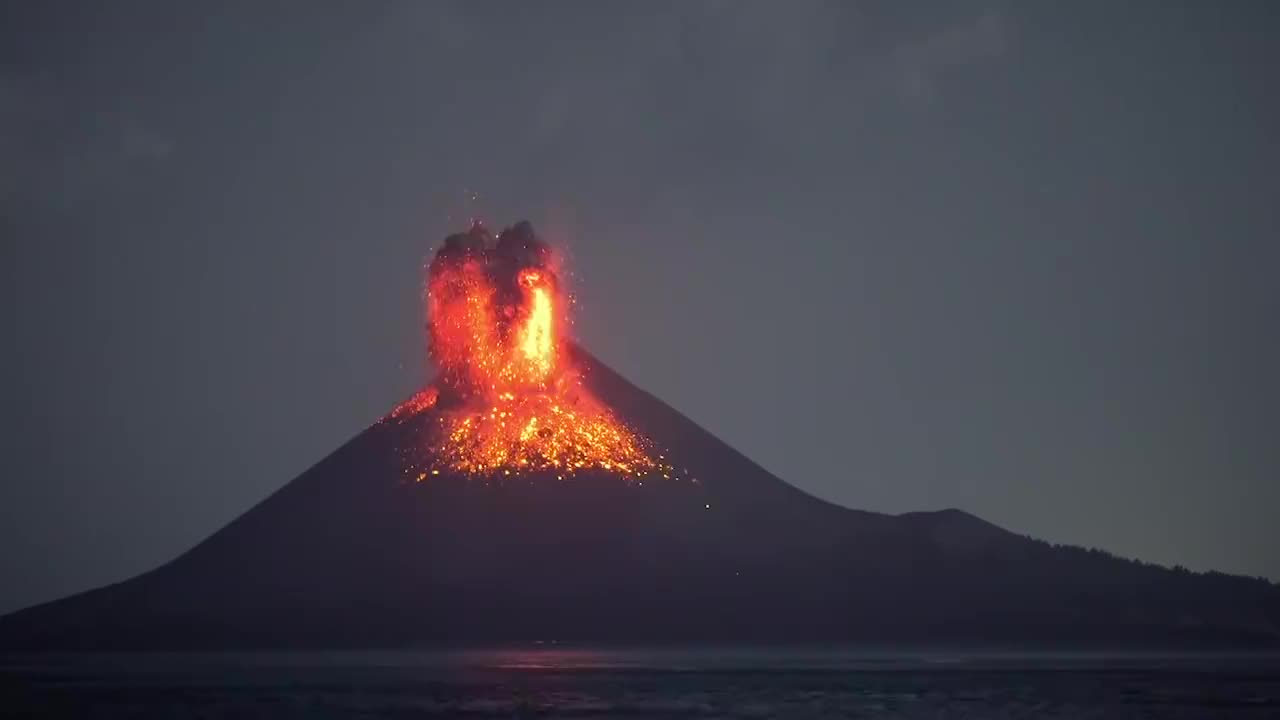 海底火山爆发的时候，海水为何不能将火山浇灭？看完明白了