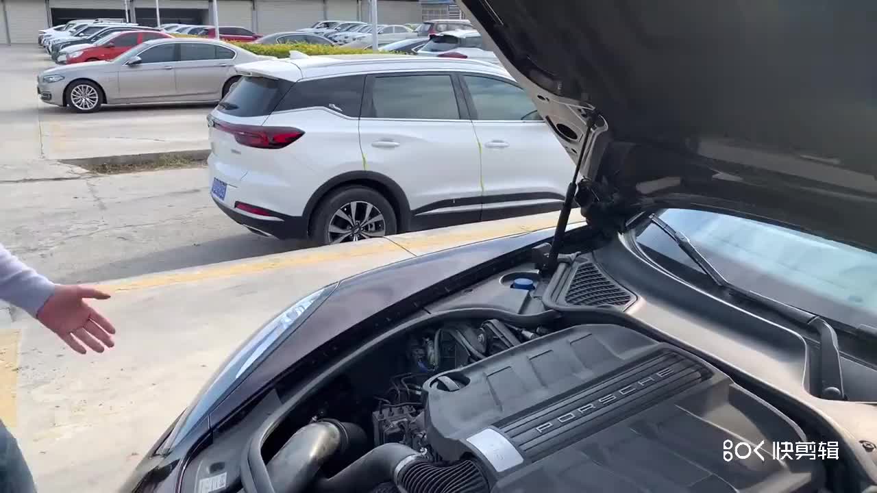 14款保时捷帕拉梅拉看二手车商多少收？当时落地100多W