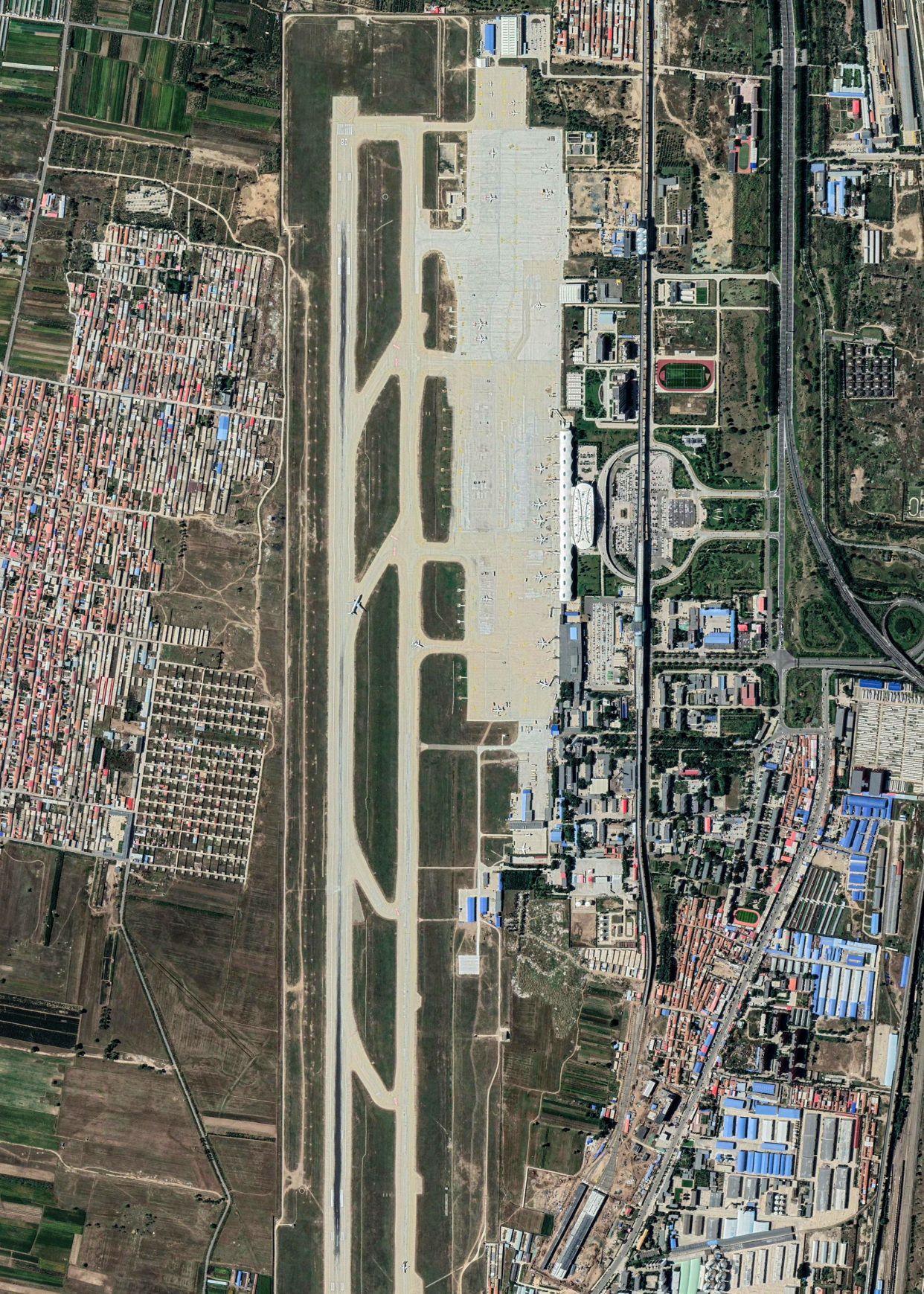 航拍呼和浩特白塔国际机场,内蒙古最大机场