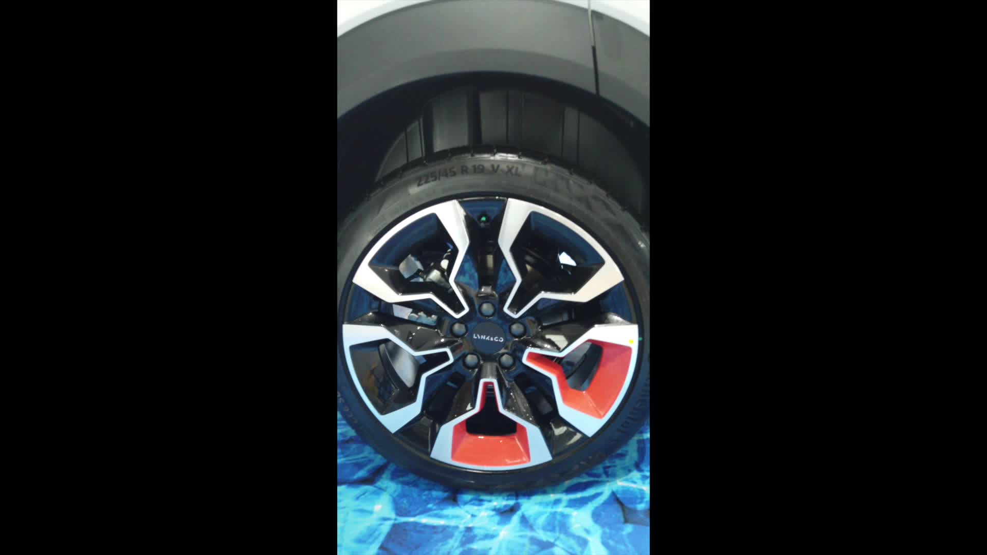 探店实拍领克06 这么骚气的轮毂够让你动心吗？