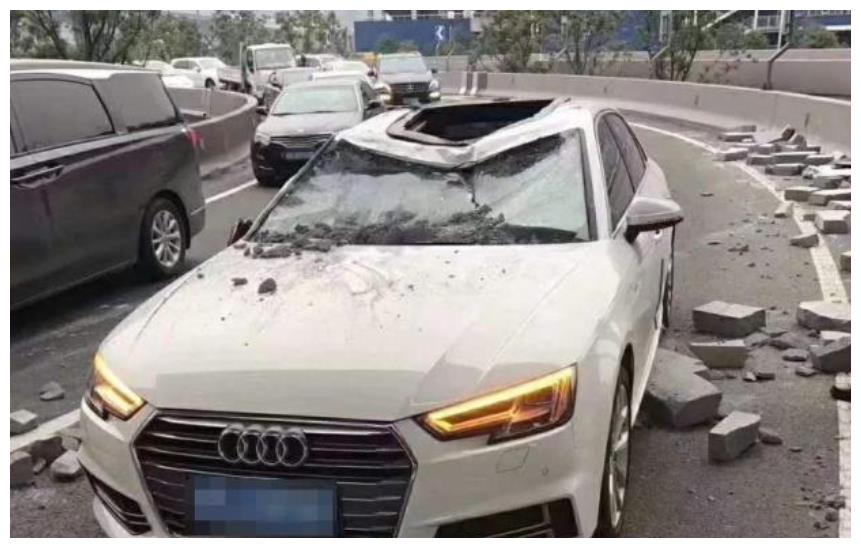 汽车“有天窗”跟“没有天窗”啥区别?老司机一席话,后悔买错车