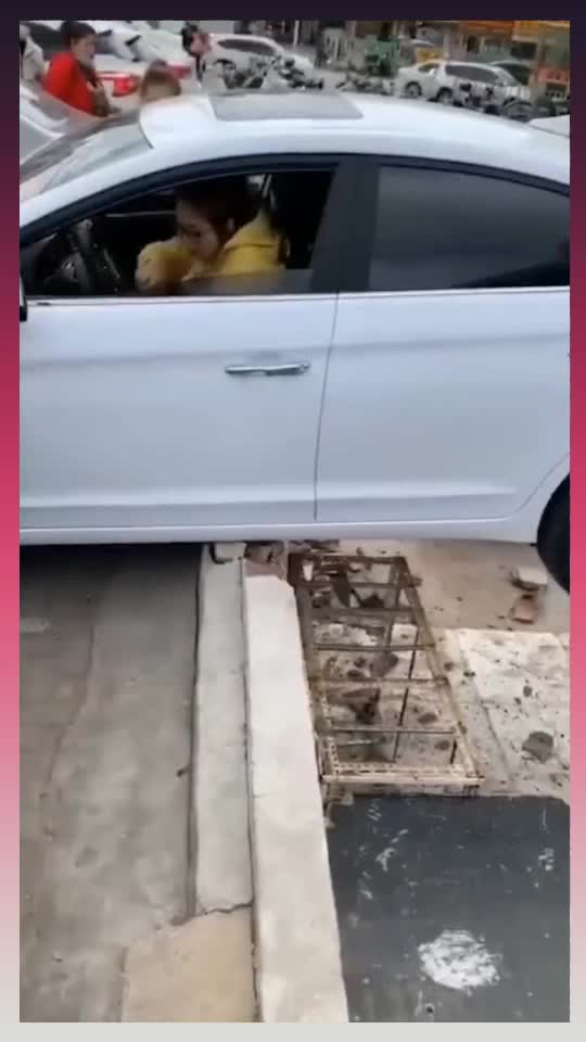 我的车停了一半，我只交一半的停车费！