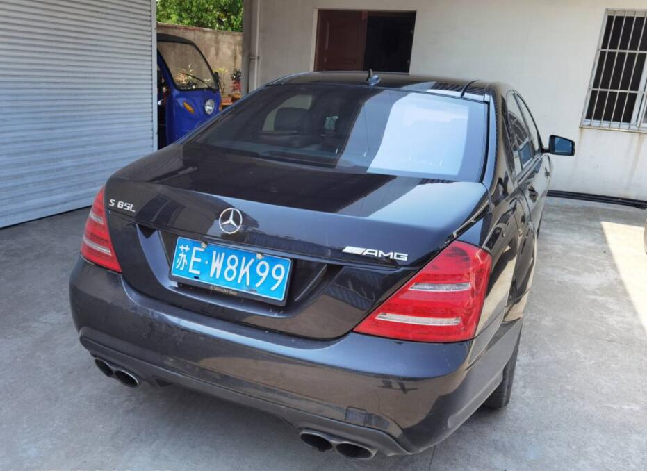 苏州农村实拍奔驰S65L AMG，真的是藏富于民！