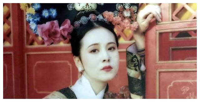 她是《雍正王朝》这部男人戏里最漂亮的女演员,惊鸿一瞥后没消息
