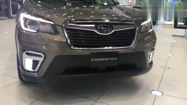 外观改变硬朗许多，实拍新款斯巴鲁森林人Forester