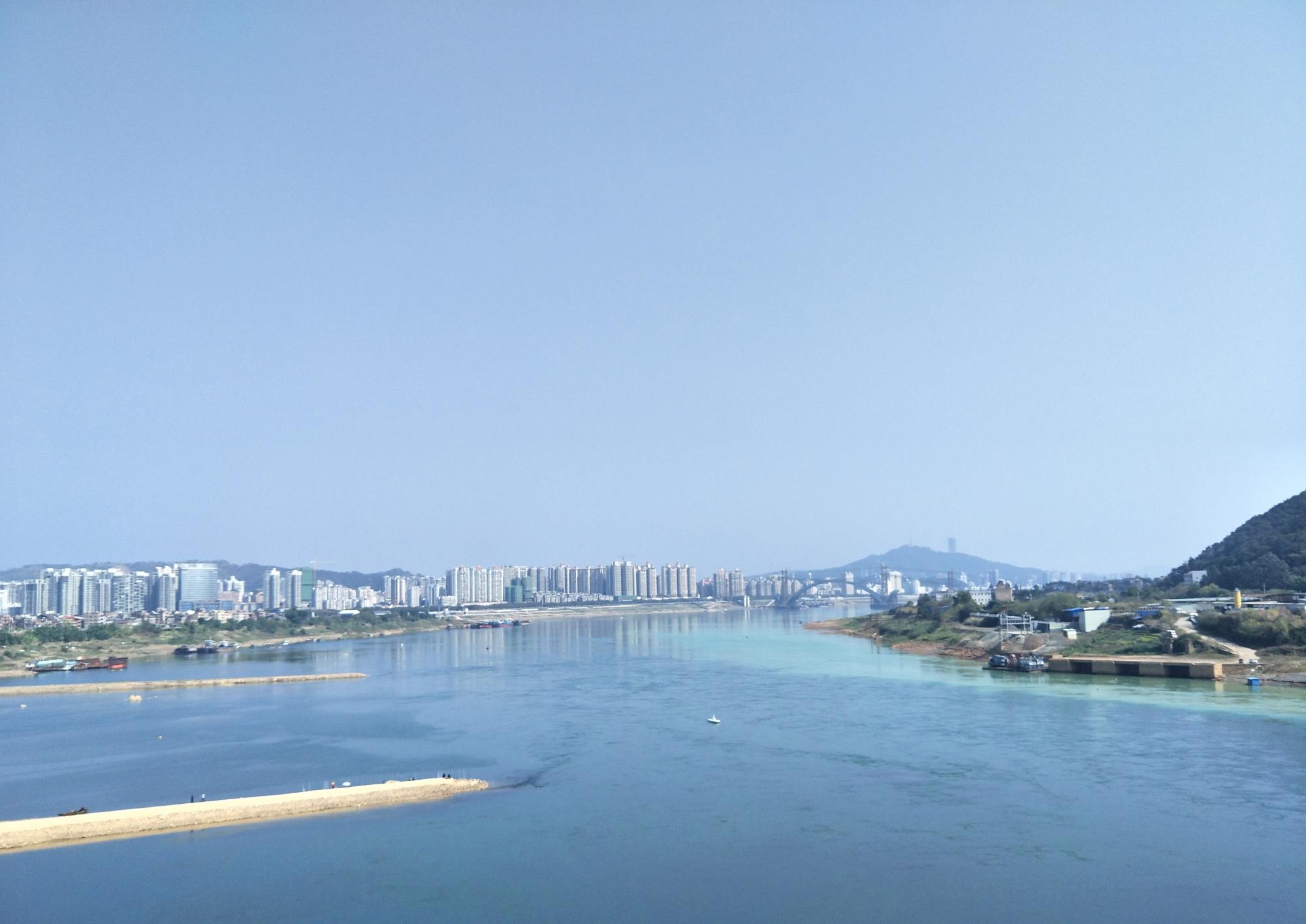 梧州西江又现第三种鸳鸯江奇观,秀美无比,大家快来围观